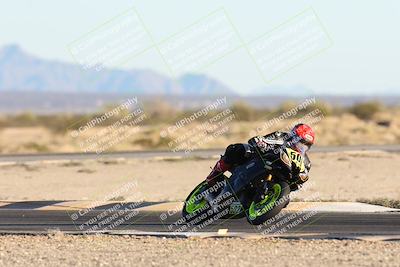 media/Dec-07-2025-CVMA (Sun) [[3e7d2de5dc]]/Race 17-Amateur Formula Middleweight/